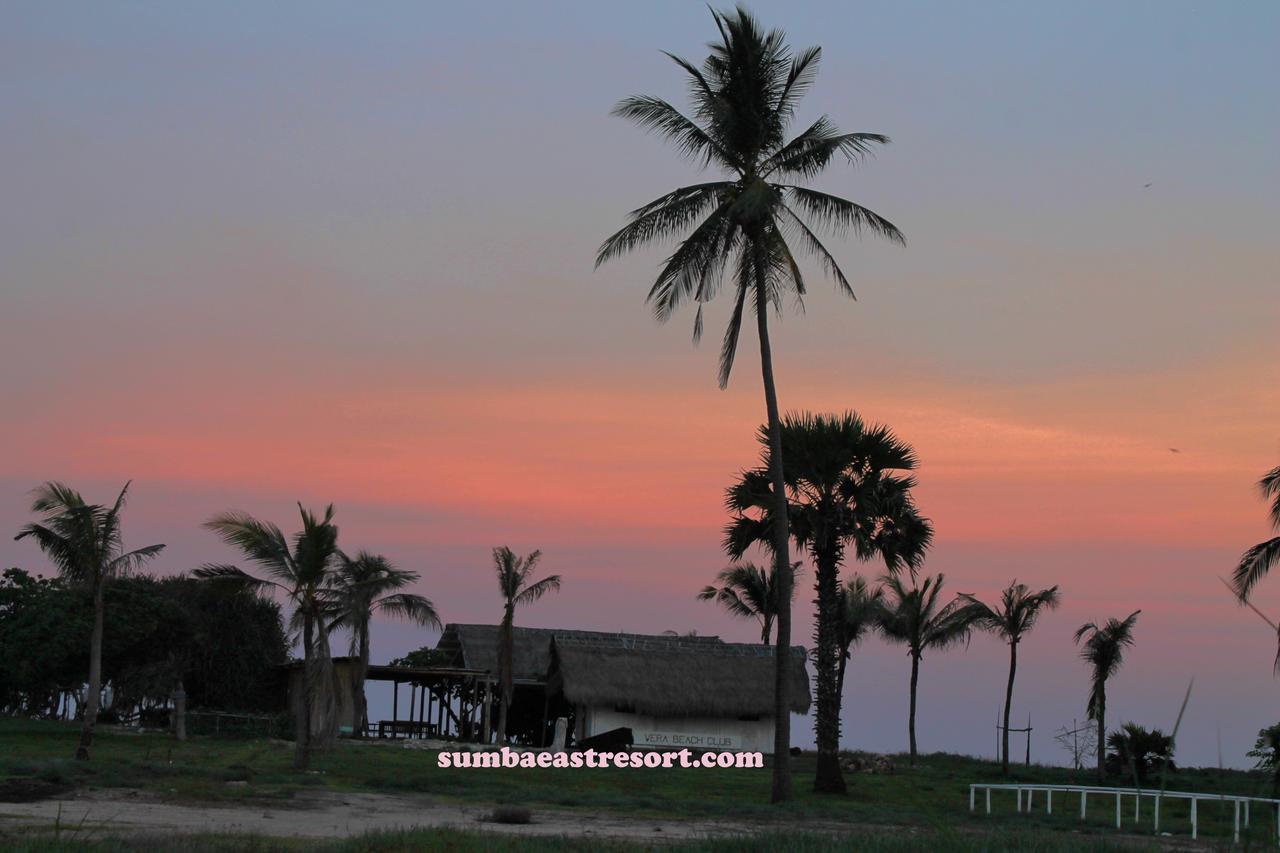 Wera Beach Kadumbul Ngoại thất bức ảnh
