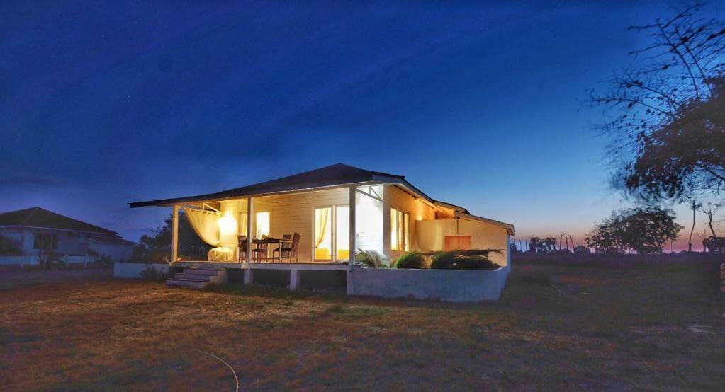 Wera Beach Kadumbul Ngoại thất bức ảnh