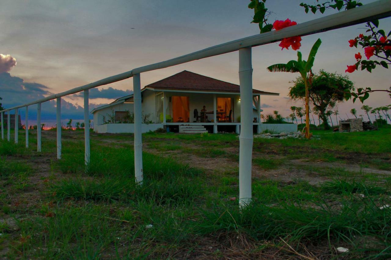 Wera Beach Kadumbul Ngoại thất bức ảnh