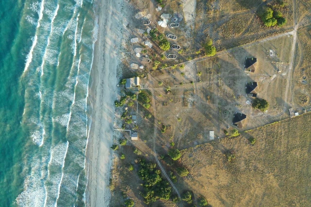 Wera Beach Kadumbul Ngoại thất bức ảnh